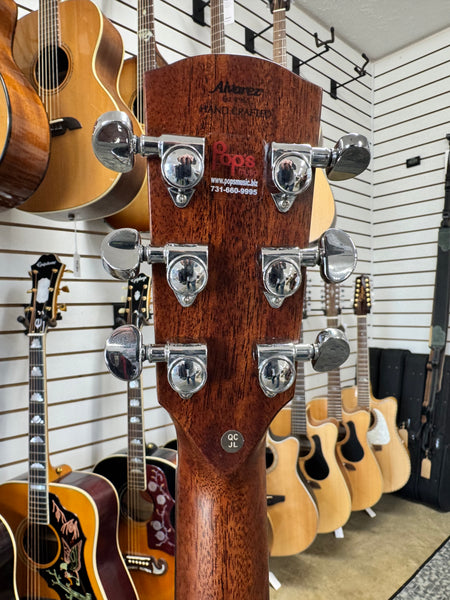 Alvarez AEG70ce Artist Elite Grand Auditorium Acoustic Electric Guitar - Natural