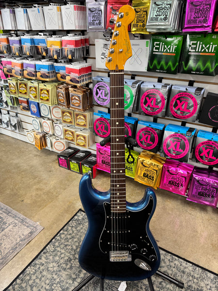 Fender American Professional II Stratocaster with Rosewood Fretboard - Dark Night