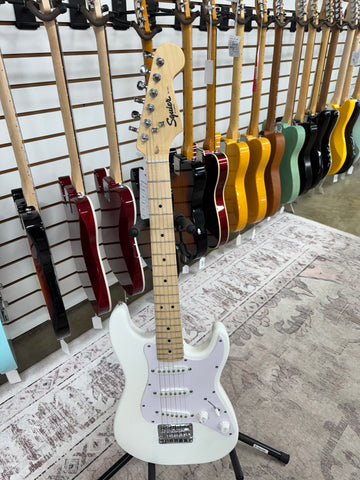 Squier Mini Stratocaster V2 with Maple Fretboard - Olympic White