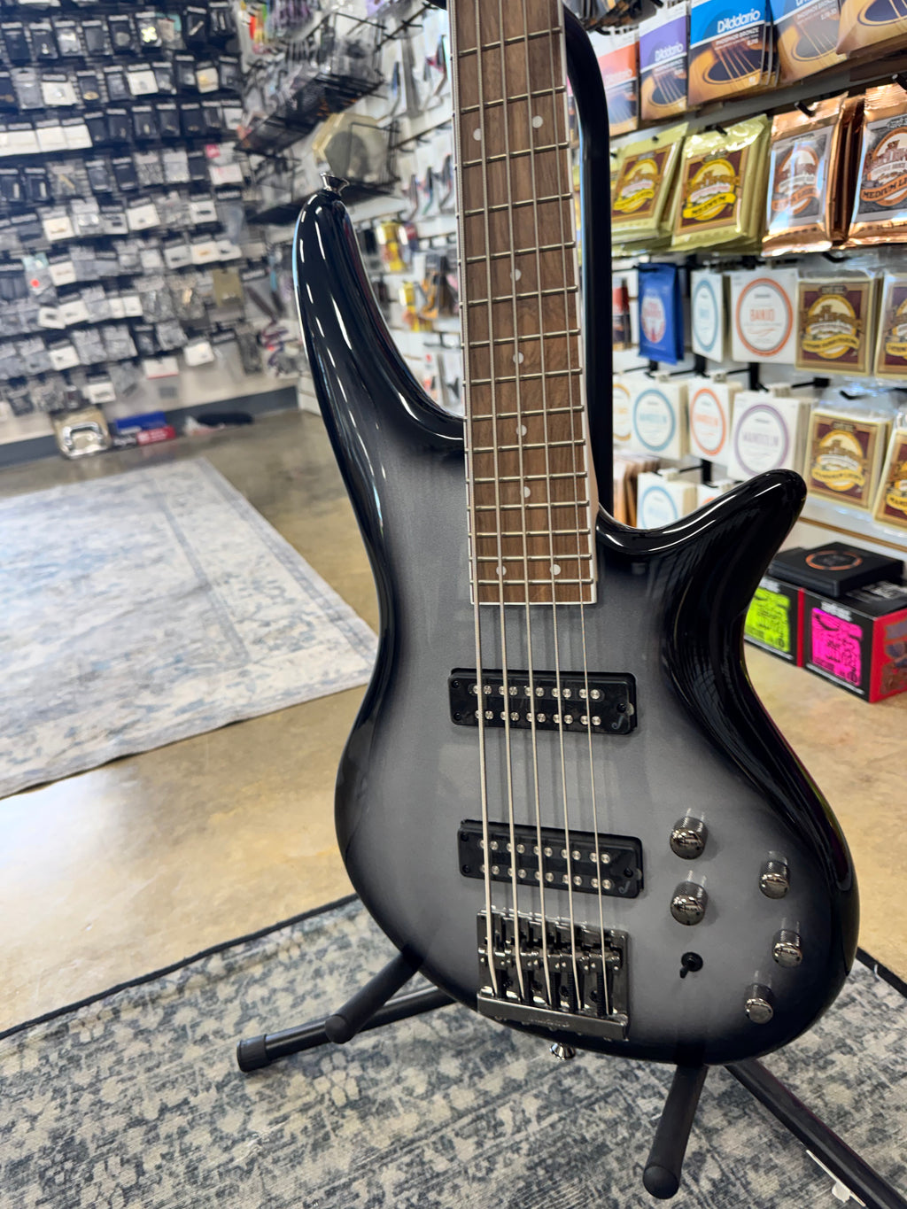 Jackson JS Series JS3V 5-String Spectra Bass - Silverburst