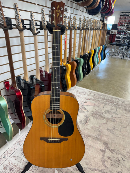 Alvarez 5210 Acoustic Guitar with Seymour Duncan Woody Soundhole Pickup - Natural - Used