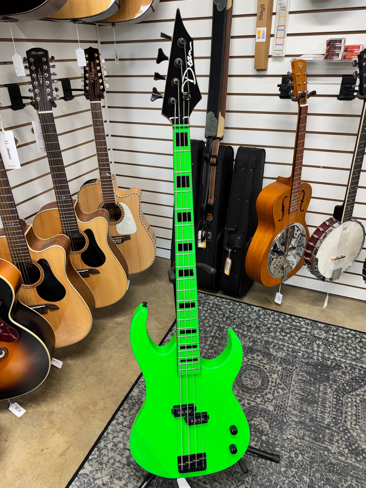 Dean Custom Zone 4-String Bass - Nuclear Green – Pop's Music