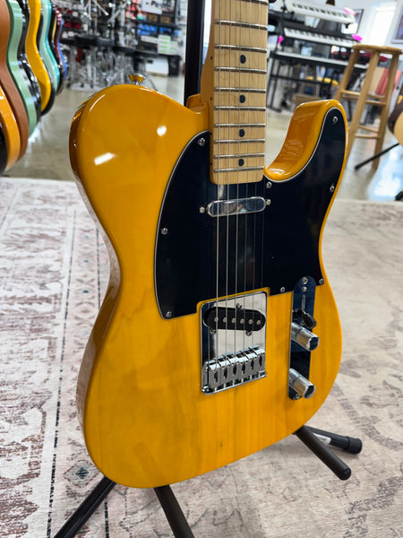 Fender Standard Telecaster - Butterscotch Blonde