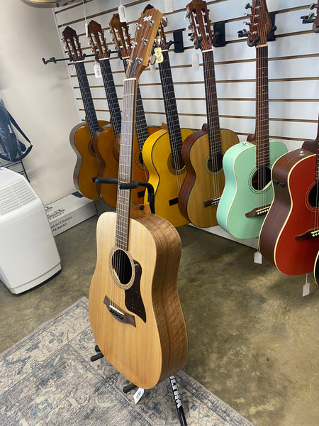 Taylor Academy 10e - Natural