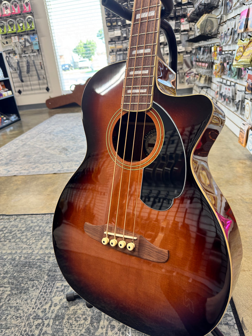 Fender Kingman Bass - Shaded Edge Burst