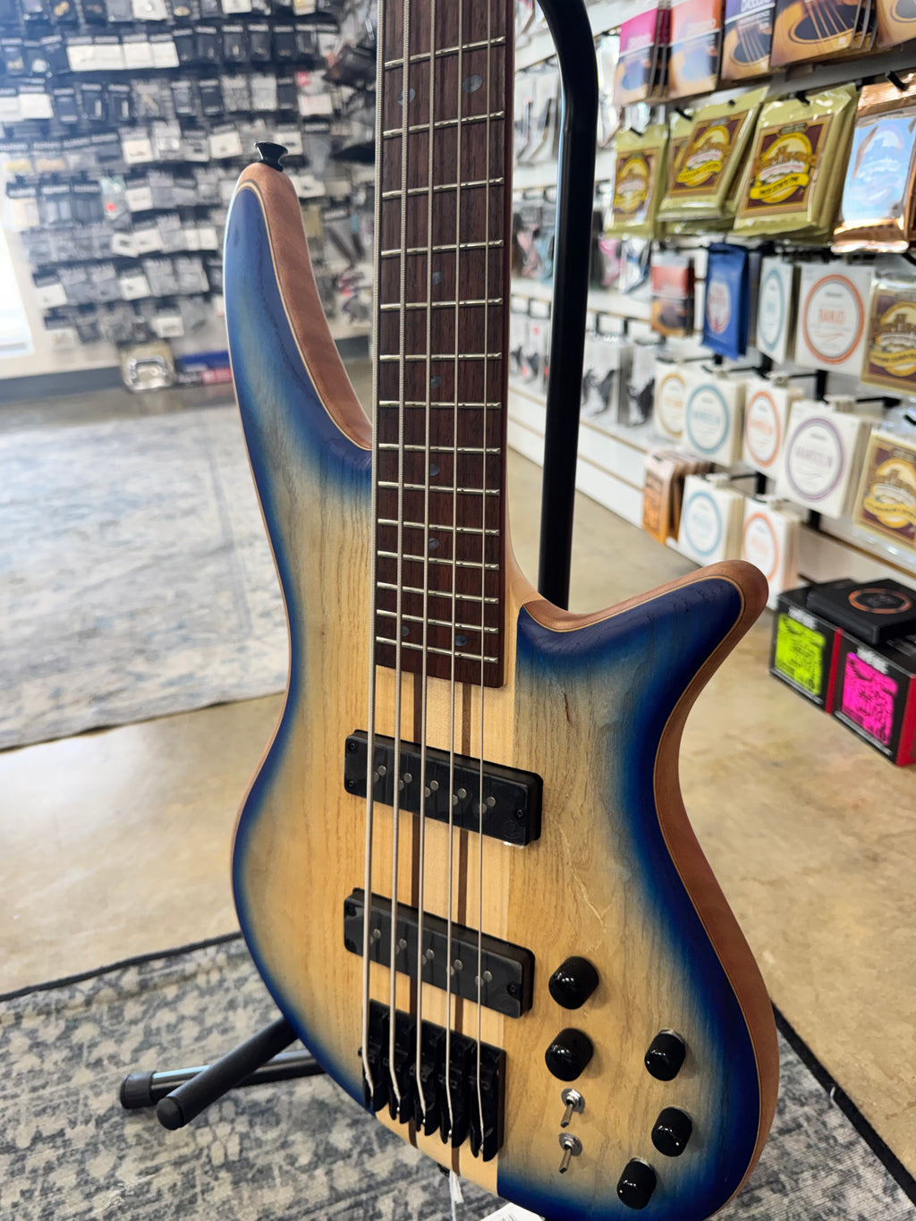 Jackson Pro Series Spectra Bass V - Blue Burst