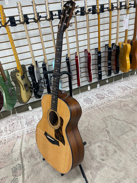 Taylor 314e with V-Class Bracing - Claria Inlays - Natural