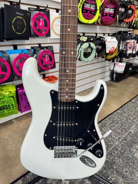 Squier Sonic Stratocaster LRL BPG - Arctic White