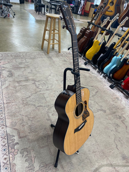 Taylor 314e with V-Class Bracing - Natural