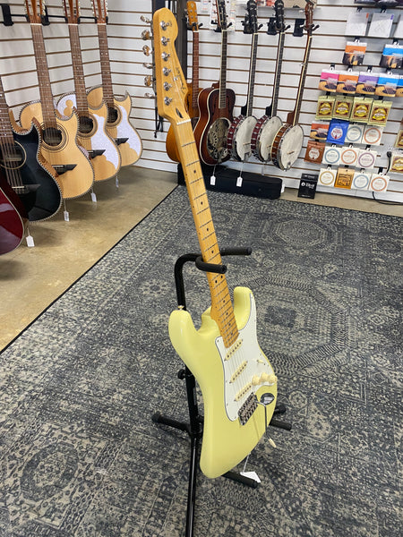 Fender Player II Stratocaster - Hialeah Yellow