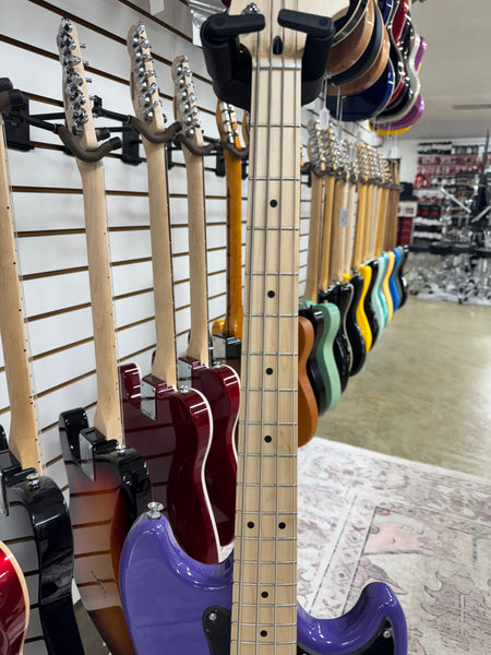 Squier Limited Edition Sonic Bronco Bass - Ultraviolet