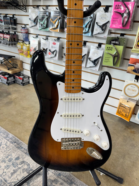 Squier Classic Vibe '60s Stratocaster with Laurel Fretboard - 3-Color Sunburst