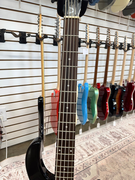 Dean Edge 09 5-String Bass - Black - Used