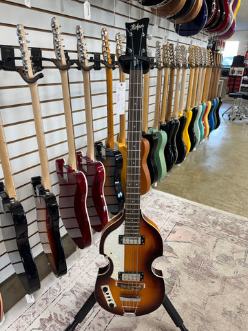 Hofner B Bass Hi-Series - Left Handed - Used