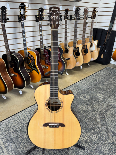 Alvarez AEG70ce Artist Elite Grand Auditorium Acoustic Electric Guitar - Natural