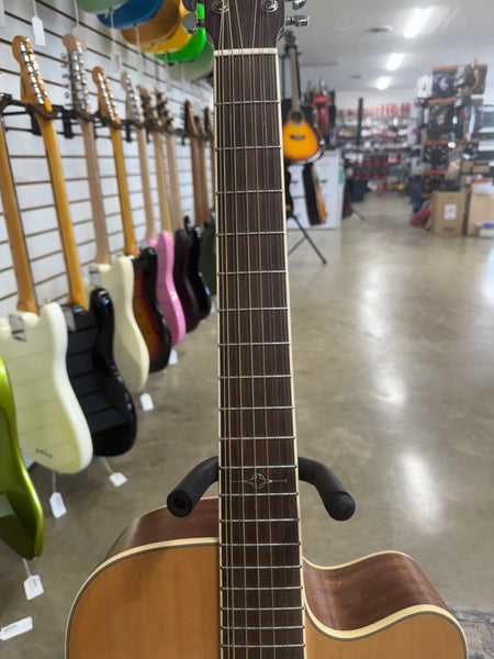 Alvarez AD60ce 12 Artist Series 12 String Acoustic Guitar with Built in Electronics - Natural - Used