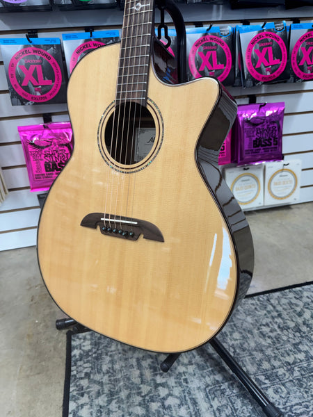 Alvarez AEG70ce Armrest Grand Auditorium Acoustic Electric Guitar - Natural - Used
