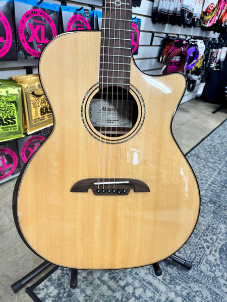 Alvarez AEG70ce Armrest Grand Auditorium Acoustic Electric Guitar - Natural - Used