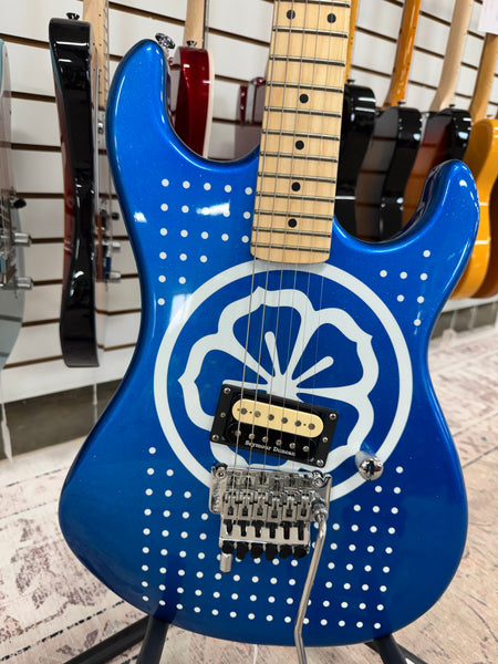 Kramer Baretta Custom Graphics - White Lotus Candy Blue