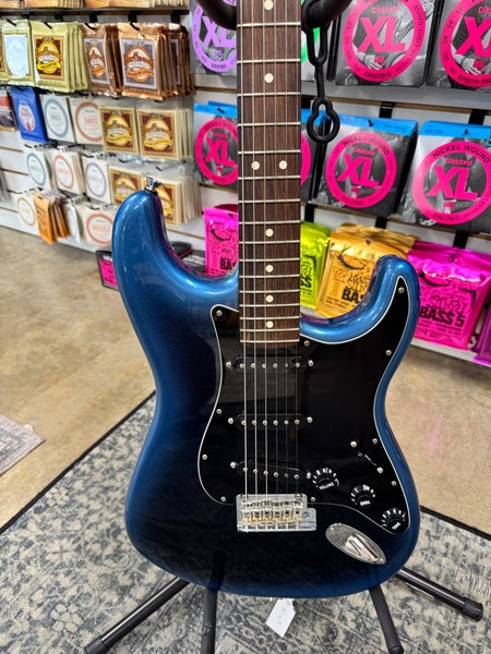 Fender American Professional II Stratocaster with Rosewood Fretboard - Dark Night