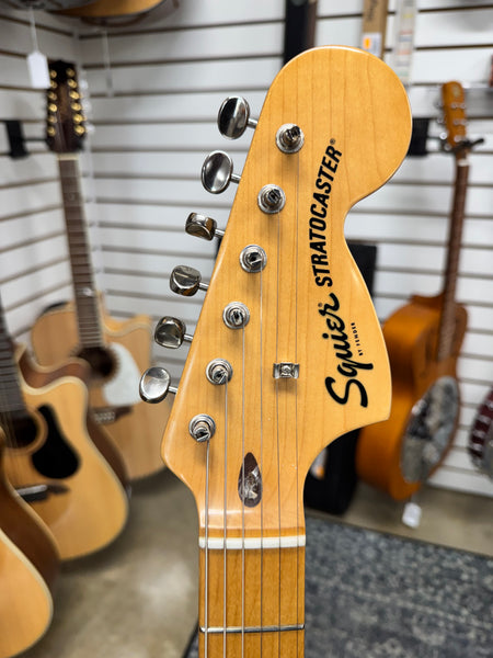 Squier FSR Classic Vibe 70s Stratocaster Maple Fingerboard - Sapphire Blue Transparent