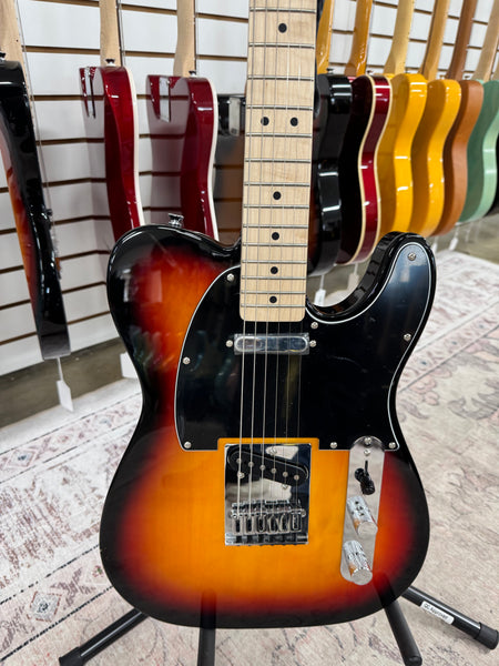 Squier Affinity Telecaster with Maple Fretboard - 3-Tone Sunburst