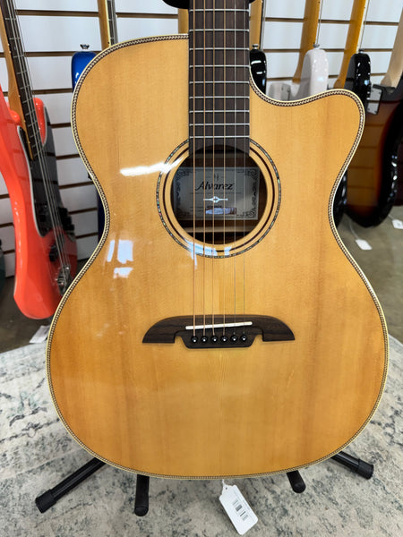 Alvarez AFH600CEFolk Acoustic Electric Guitar - Natural