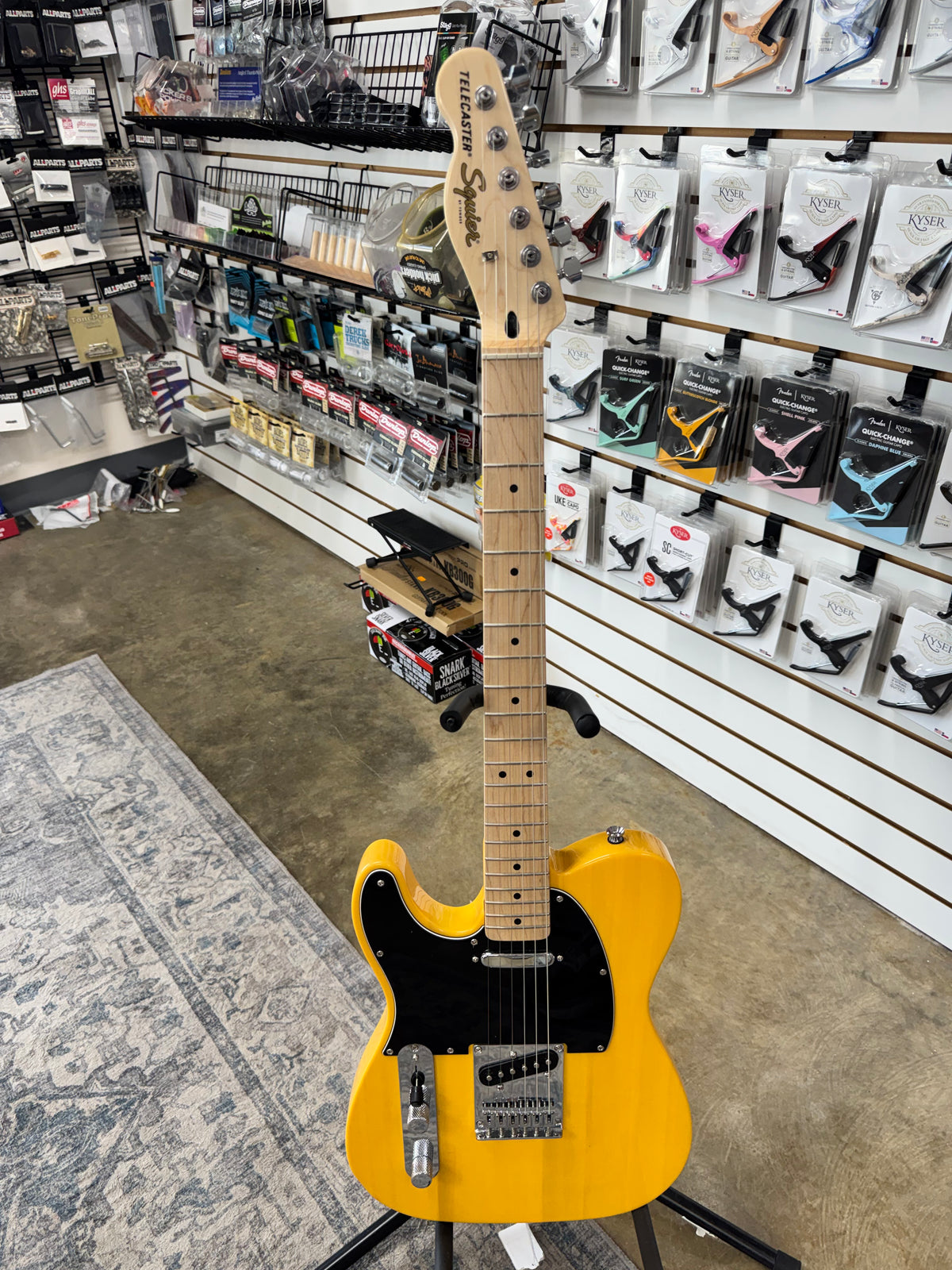 Squier Affinity Telecaster Left-Handed - Butterscotch Blonde