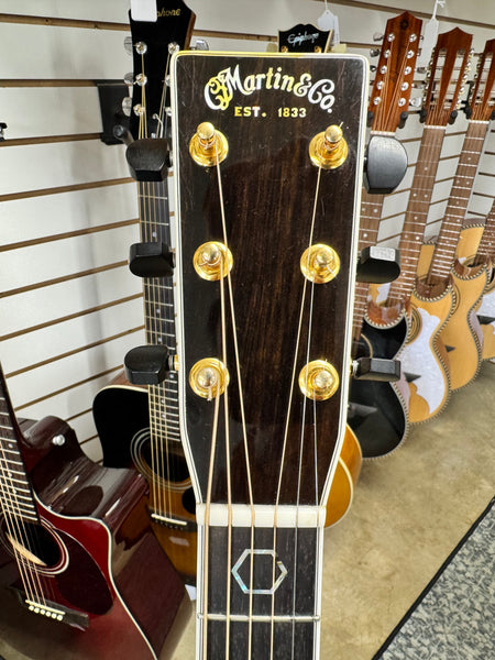 Martin DC Aura Custom Dreadnaught Acoustic Electric - Natural