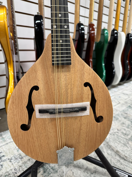 Ortega RMA5NA A Style Mandolin - Natural
