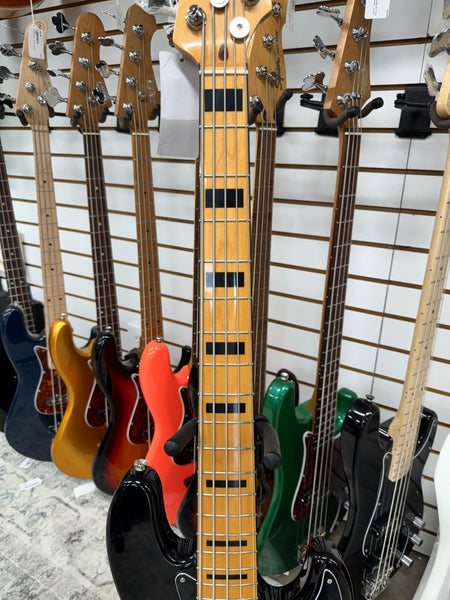 Squier Classic Vibe '70s Jazz Bass V - Black