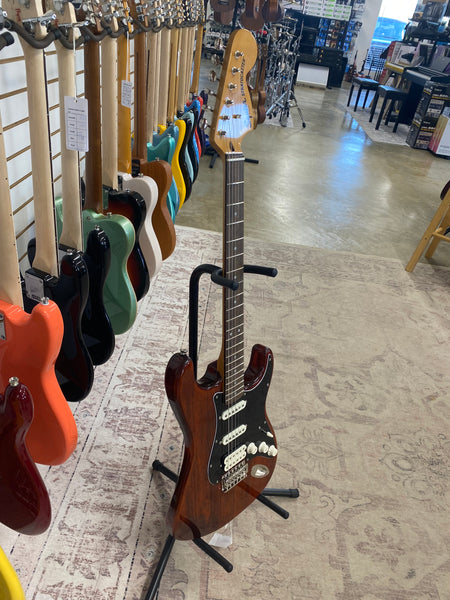 Squier Classic Vibe '70s Stratocaster HSS with Laurel Fretboard - Walnut