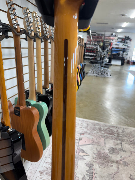 Squier Classic Vibe '50s Stratocaster - 2-Tone Sunburst - B Stock