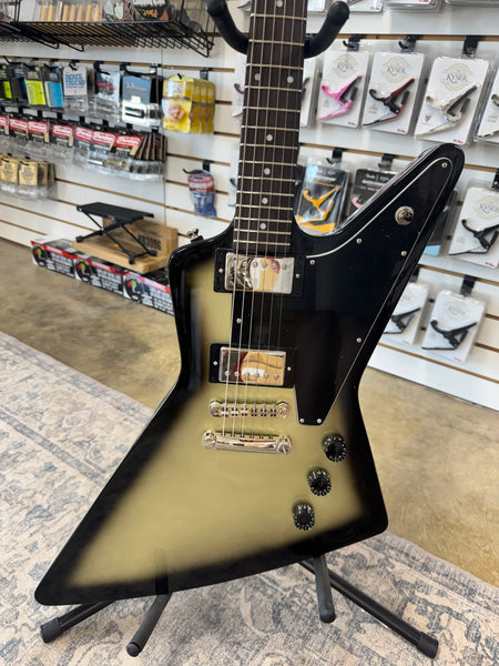 Epiphone Explorer Inspired by Gibson Exclusive - Silverburst
