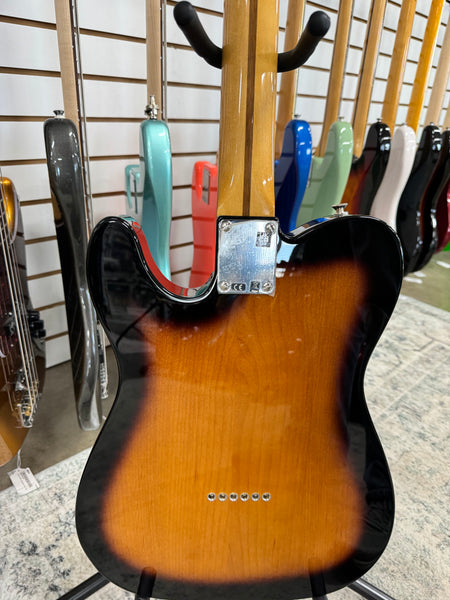 Fender Vintera II '50s Nocaster with Maple Fretboard - 2-Color Sunburst