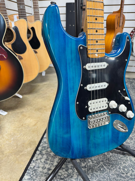 Squier FSR Classic Vibe 70s Stratocaster Maple Fingerboard - Sapphire Blue Transparent
