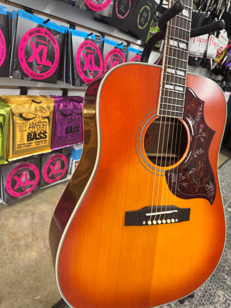 Epiphone Hummingbird Standard - Cherry Sunburst