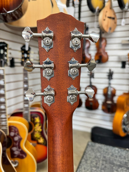 Fender Paramount PR-180E Resonator - Aged Cognac Burst