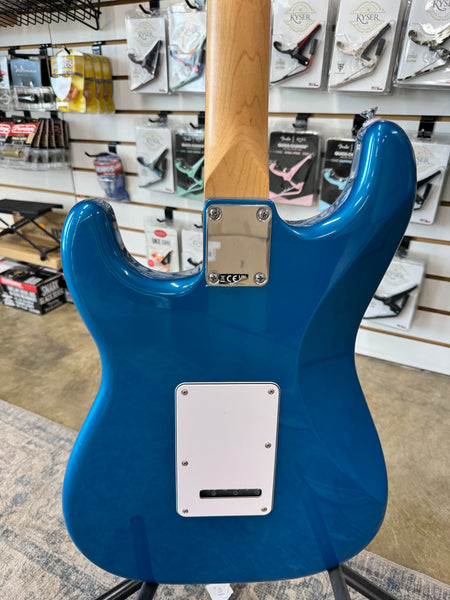 Fender Standard Stratocaster - Aqua Marine Metallic