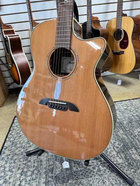 Alvarez MG75ce Grand Auditorium Acoustic Electric Guitar - Cedar Top - Natural