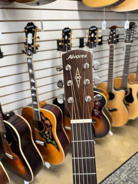 Alvarez AD66ce Shadowburst Dreadnought with Electronics - Shadowburst