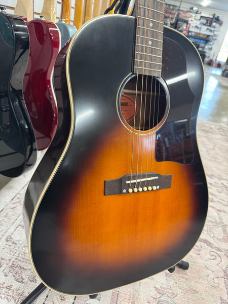 Epiphone J-45 - Aged Vintage Sunburst Gloss - B Stocksku: 213832