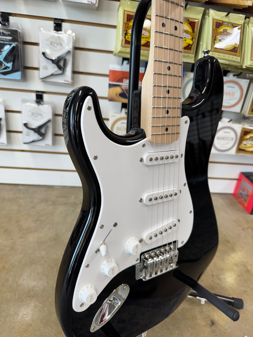 Squier Sonic Stratocaster Left-Handed - Black