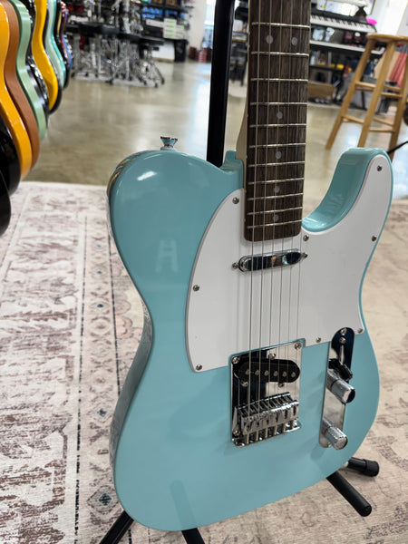 Squier Limited Edition Sonic Telecaster - Daphne Blue