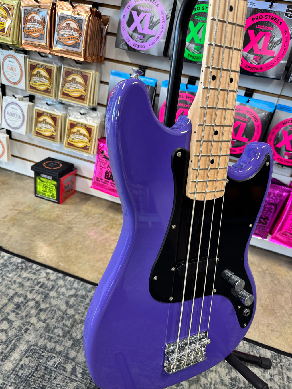 Squier Limited Edition Sonic Bronco Bass - Ultraviolet
