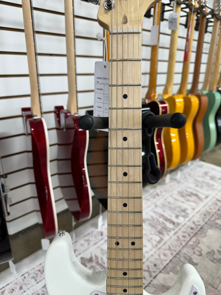 Squier Mini Stratocaster V2 with Maple Fretboard - Olympic White