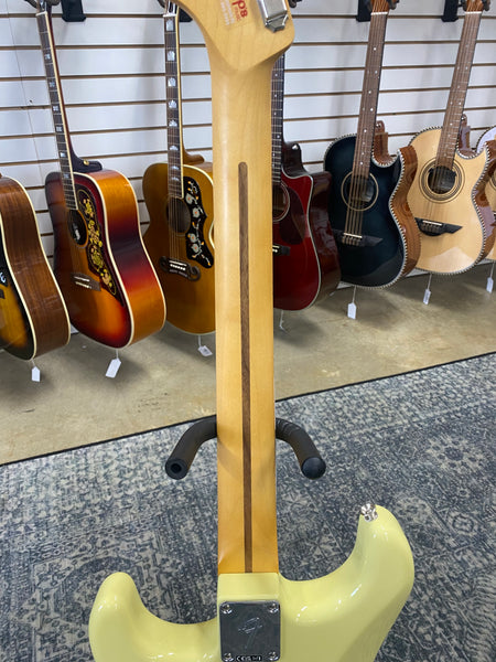 Fender Player II Stratocaster - Hialeah Yellow