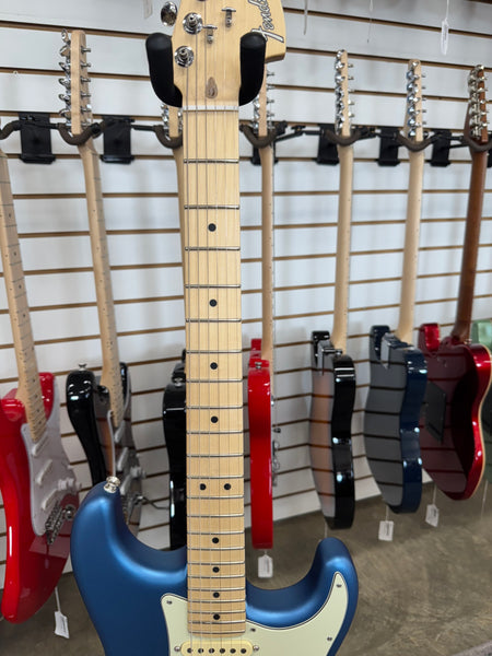 Fender American Performer Stratocaster with Maple Fretboard - Satin Lake Placid Blue - B Stock