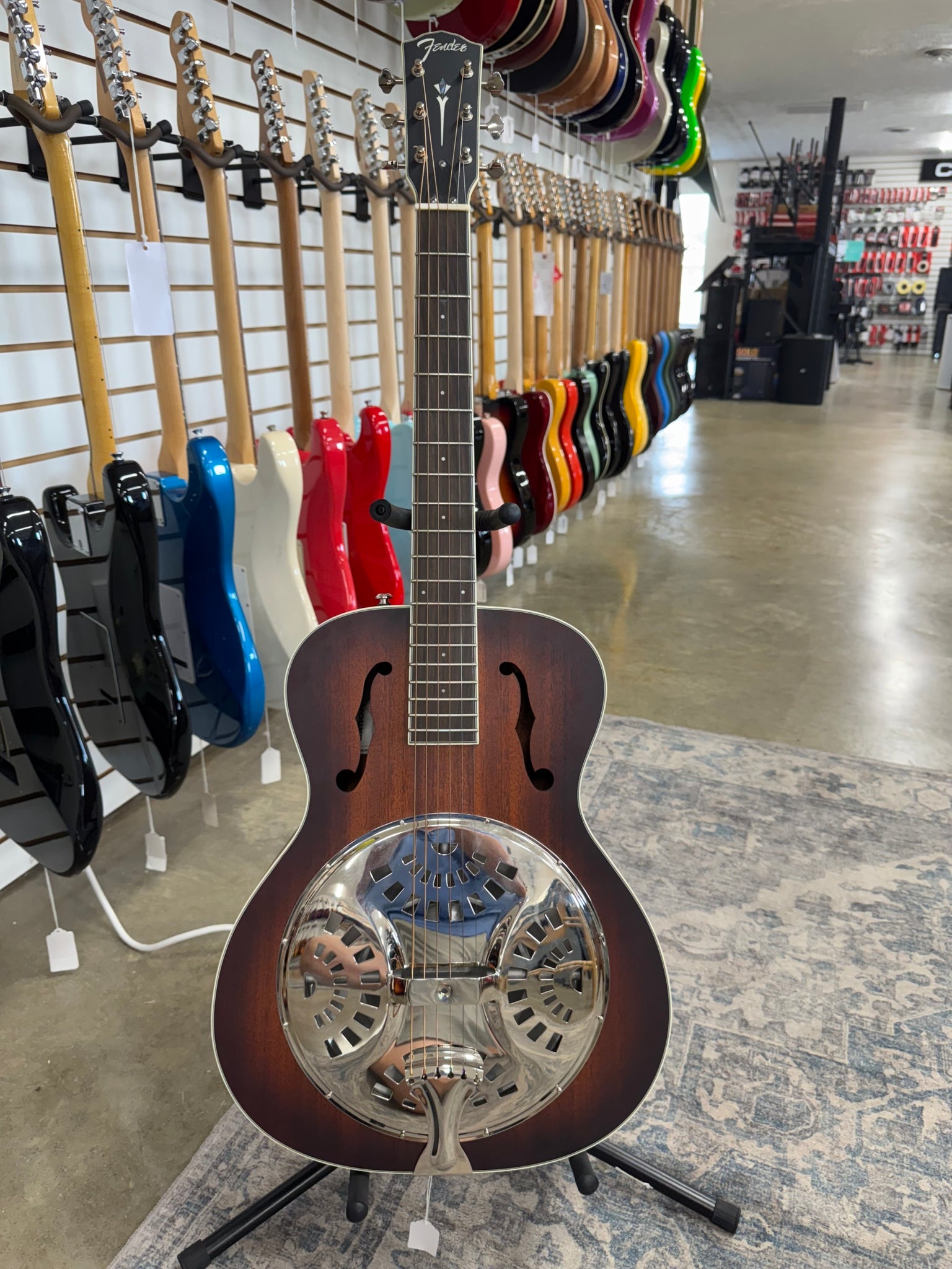 Fender Paramount PR-180E Resonator - Aged Cognac Burst - Used