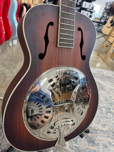Fender Paramount PR-180E Resonator - Aged Cognac Burst - Used